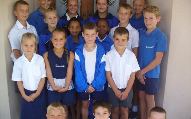 Atlete van Laerskool Gansbaai het op Dinsdag, 16 Februarie 2016 aan die ASLA Atletiekbyeenkoms in die Strand bygewoon.   Agter v.l.n.r.: Anrie van Niekerk – 3de, 75mH; Caitlyn Otto – 3de, 800m; Marzhan Roux en  Kyra van Niekerk. 3de ry v.l.n.r.: Daniel Hanekom, Karli-Mari Geldenhuys, Gené Cornelius – 2de, 800m en 2de 70mH;  Luphelo Dyoli, AJ Bosch – 4de, 100m & Adrian Hage. 2de ry v.l.n.r.: Miela du Toit, Lanika Mostert, Luc du Plessis en SP Smit. Voor v.l.n.r.: Nel Stieger, Thersha Abrahams, Hayward Valentine – 3de, 800m en Ralph Smit.